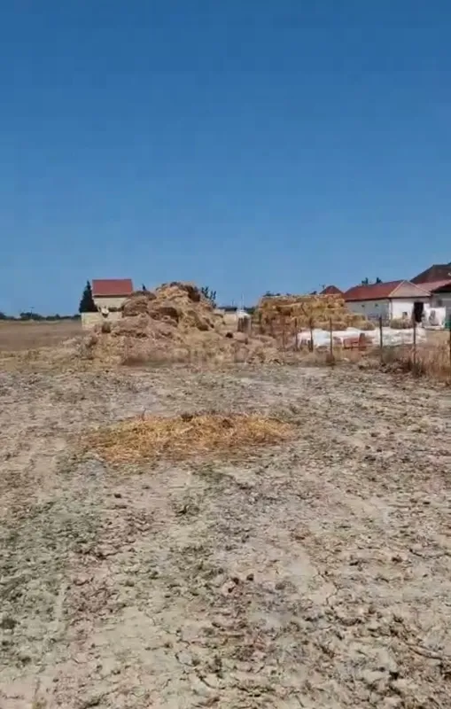 Satılır torpaq sahəsi 28 m²