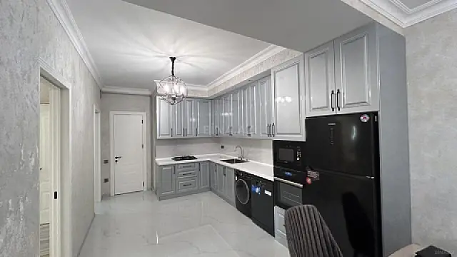 Kirayə verilir 3 otaqlı mənzil 109 m²