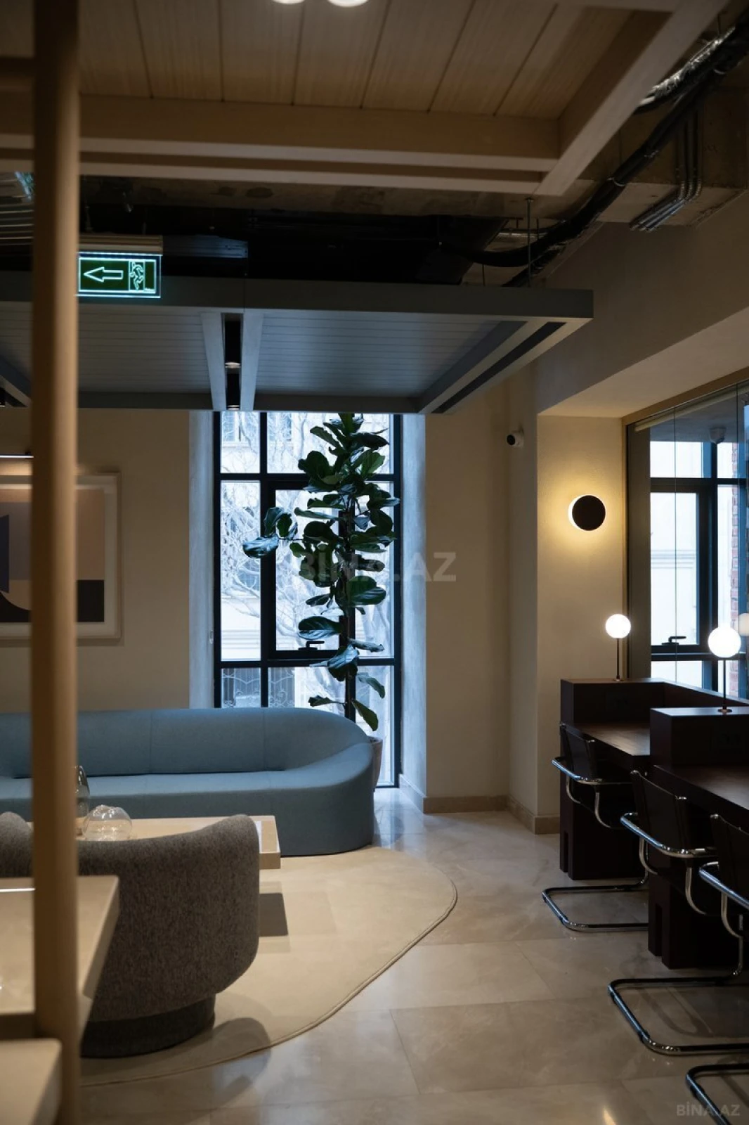 Kirayə verilir 5 otaqlı ofis 275 m²