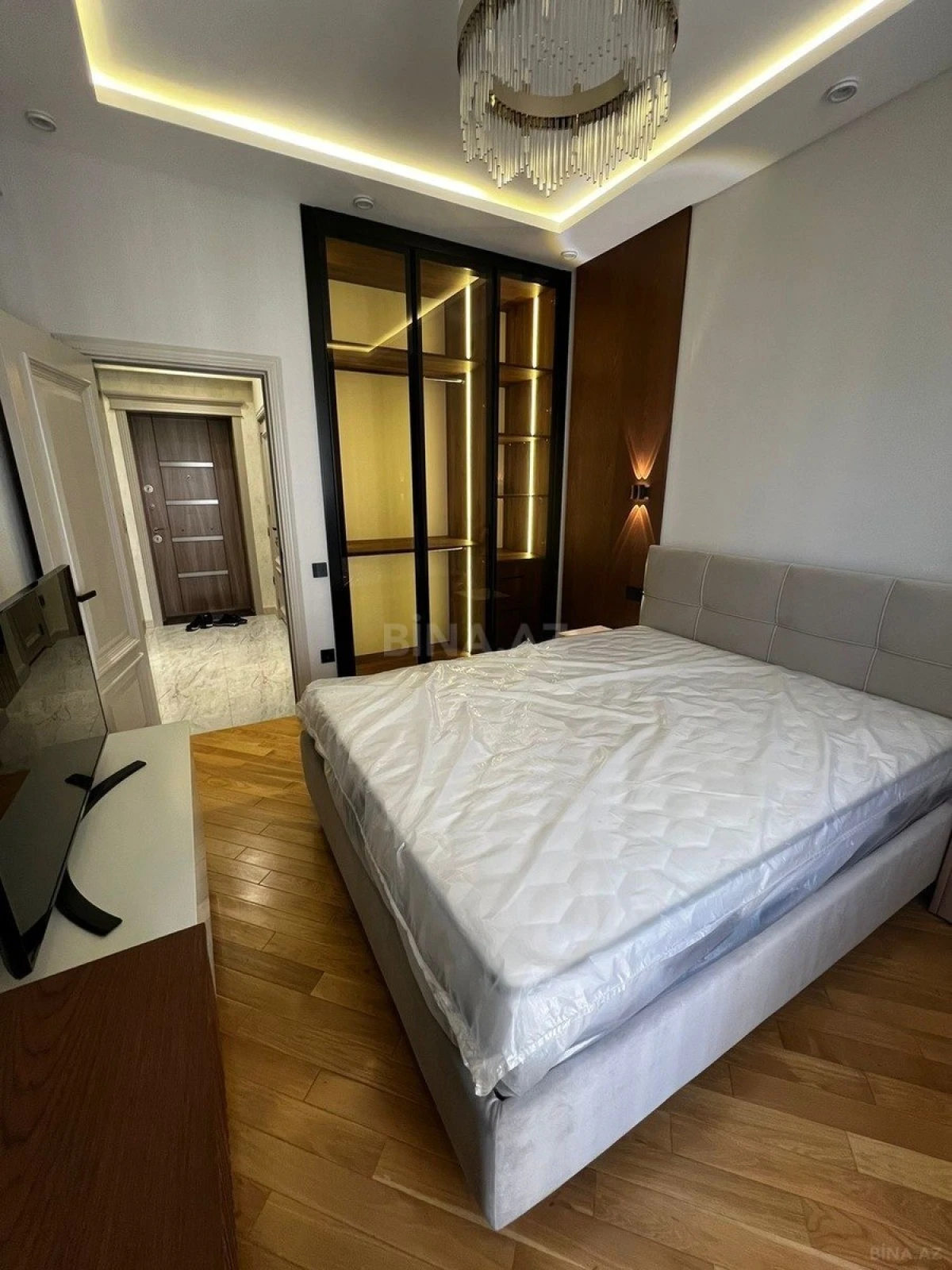 Kirayə verilir 2 otaqlı mənzil 60 m²
