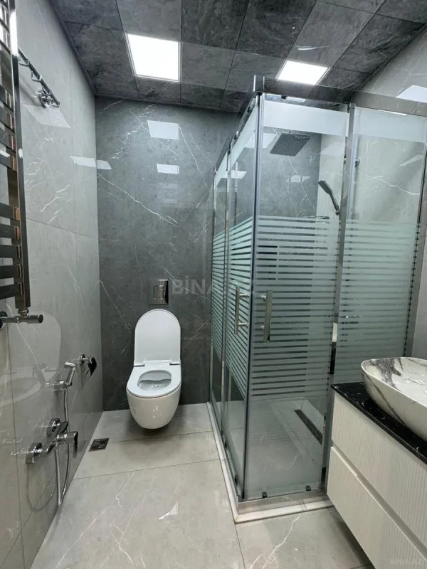 Kirayə verilir 2 otaqlı mənzil 60 m²