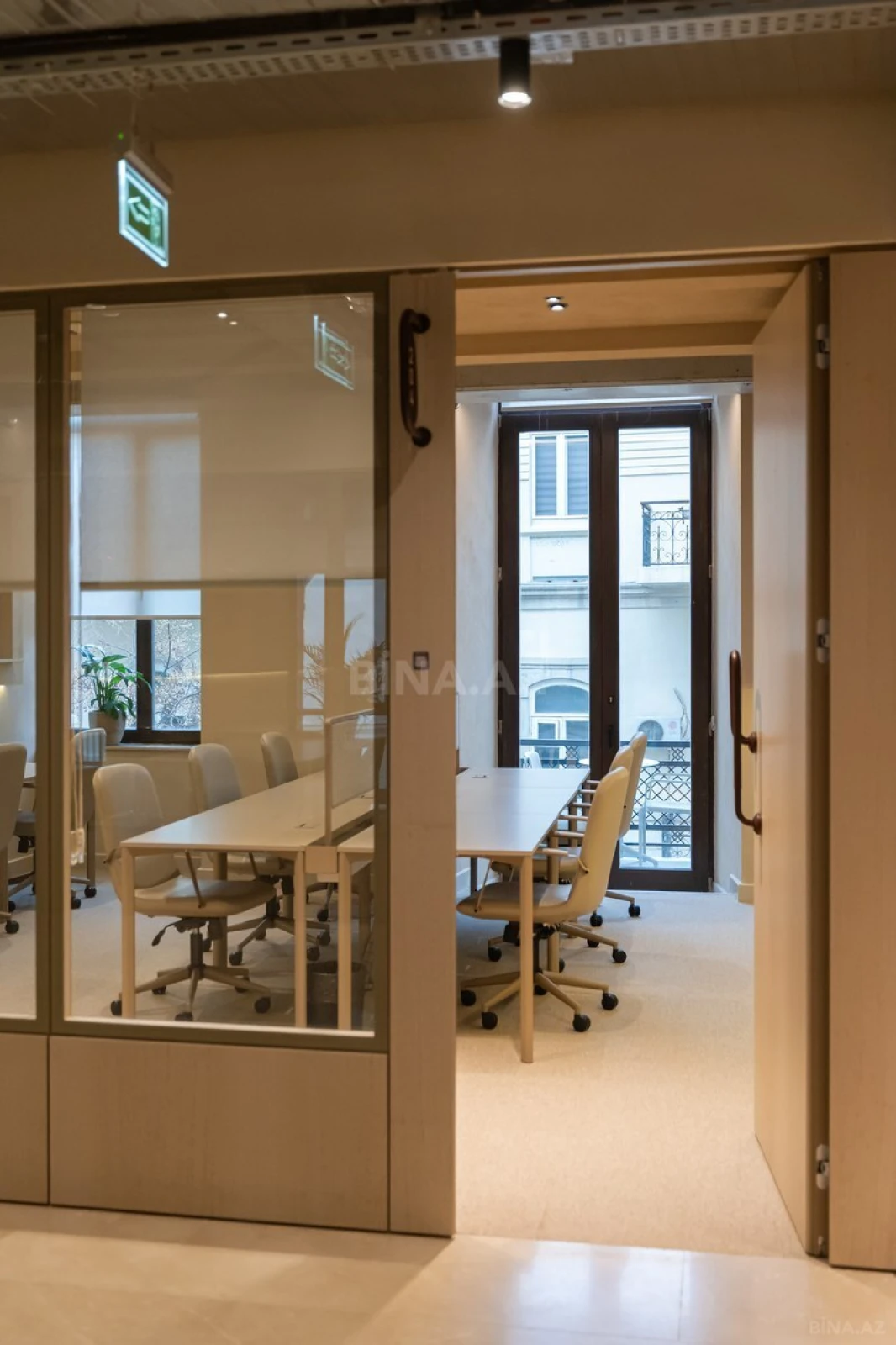 Kirayə verilir 2 otaqlı ofis 155 m²