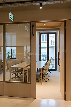 Kirayə verilir 2 otaqlı ofis 155 m²