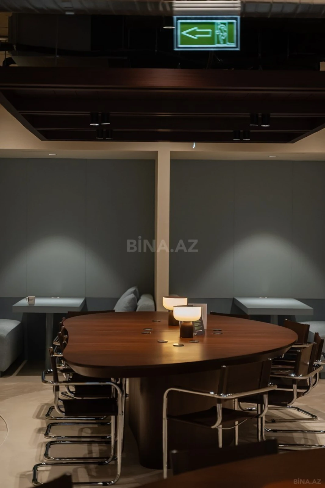 Kirayə verilir 2 otaqlı ofis 155 m²