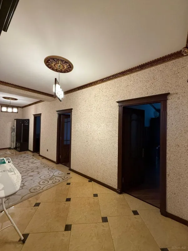 Satılır 3 otaqlı mənzil 110 m²