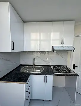 Satılır 2 otaqlı mənzil 56 m²