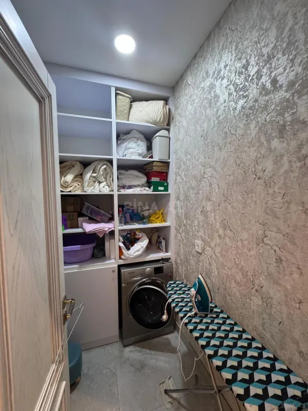 Kirayə verilir 3 otaqlı mənzil 145 m²