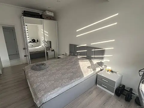 Satılır 2 otaqlı mənzil 100 m²