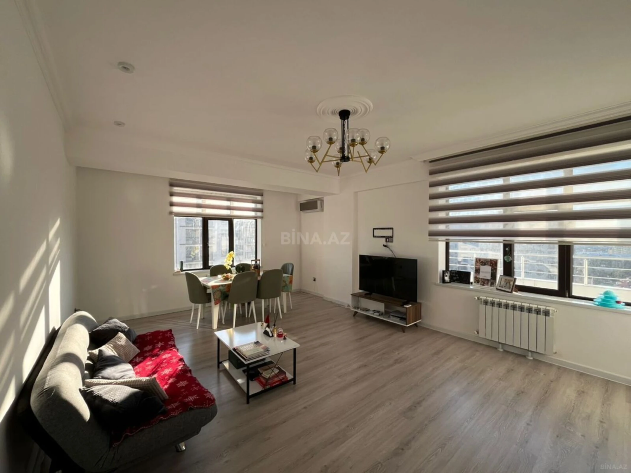 Satılır 2 otaqlı mənzil 100 m²