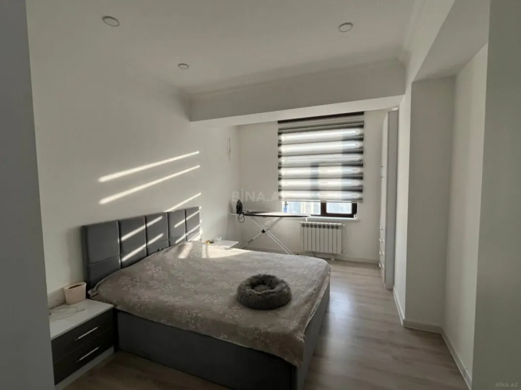 Satılır 2 otaqlı mənzil 101 m²