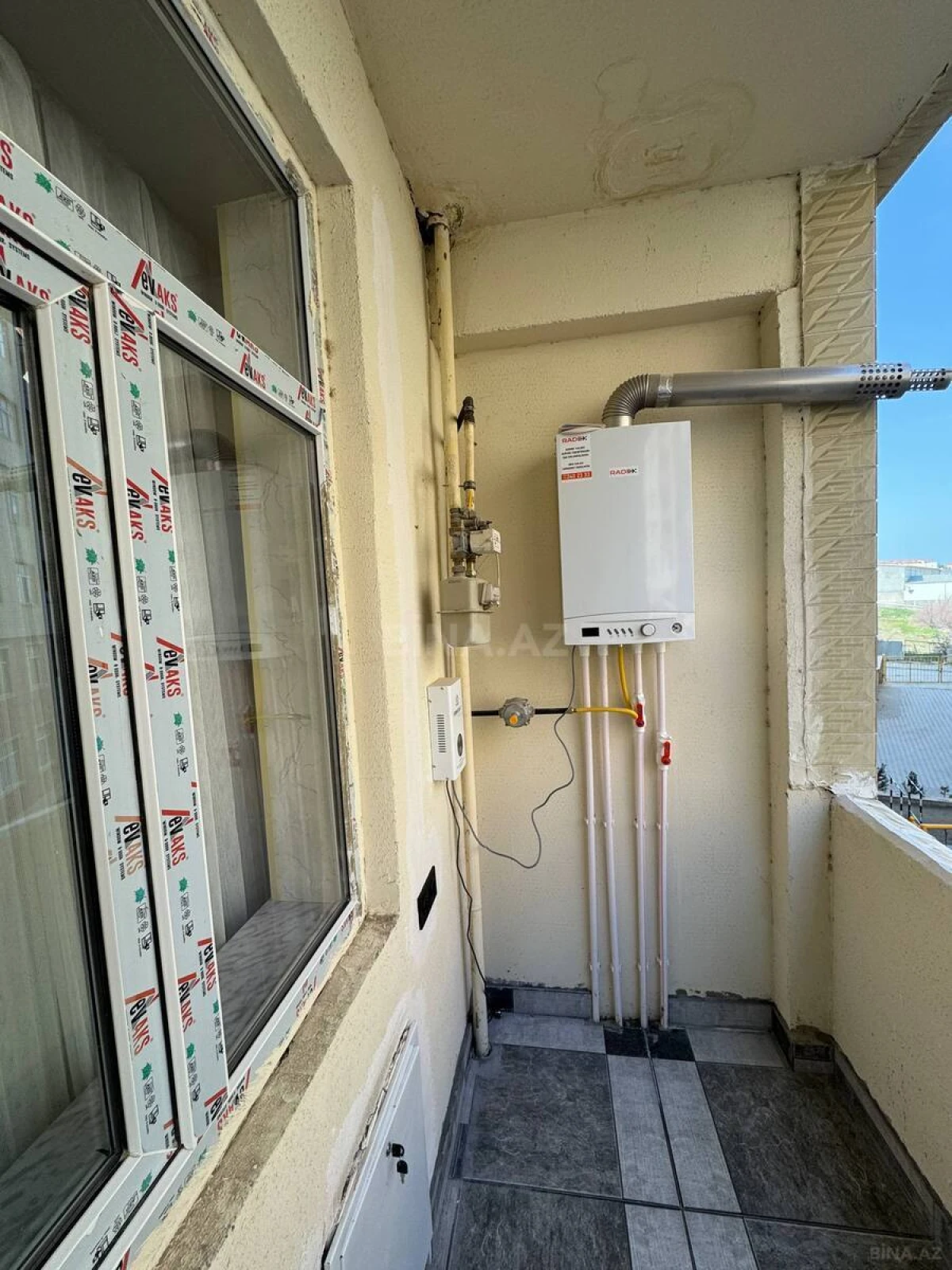Satılır 2 otaqlı mənzil 55 m²