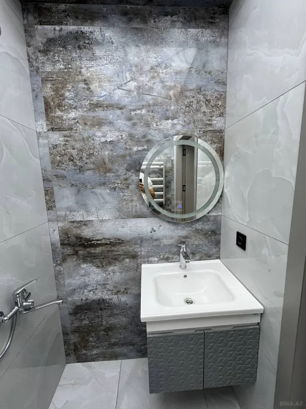 Satılır 2 otaqlı mənzil 55 m²