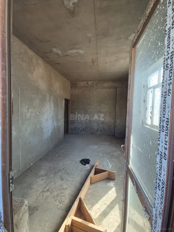 Satılır 3 otaqlı mənzil 122.5 m²
