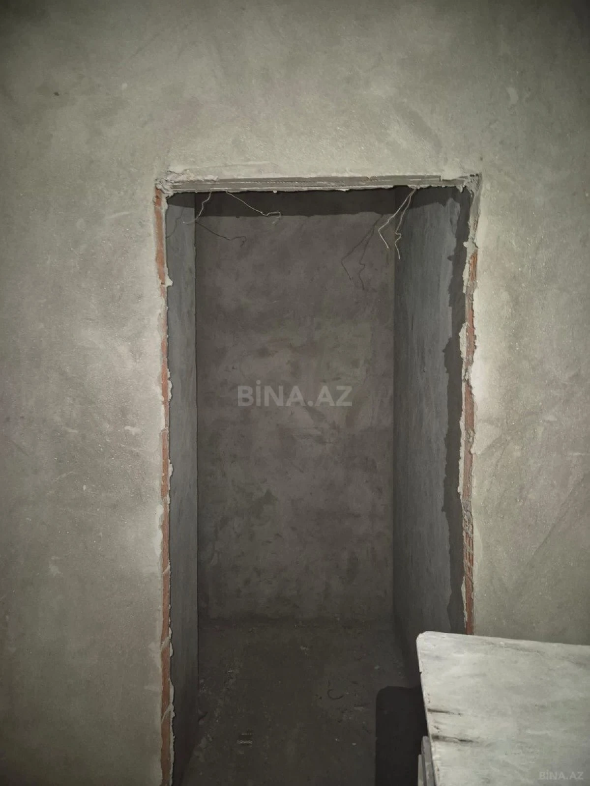 Satılır 3 otaqlı mənzil 122.5 m²