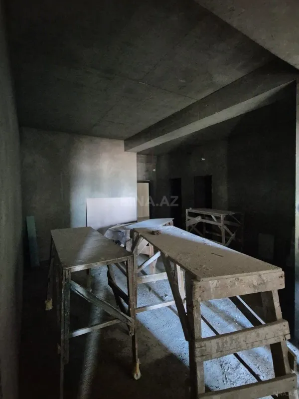 Satılır 3 otaqlı mənzil 122.5 m²