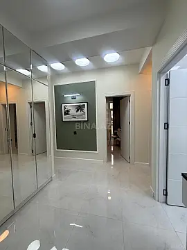 Satılır 2 otaqlı mənzil 78 m²