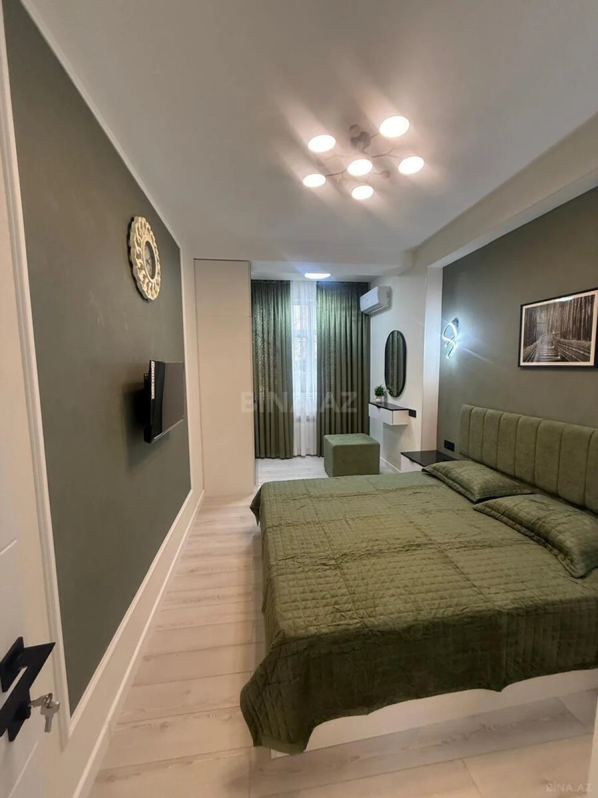 Satılır 2 otaqlı mənzil 78 m²