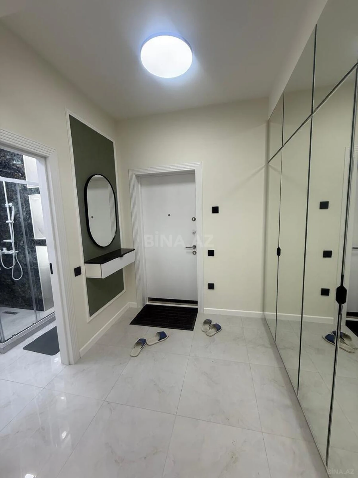 Satılır 2 otaqlı mənzil 78 m²