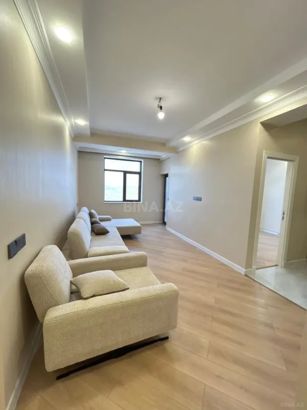 Satılır 3 otaqlı mənzil 98 m²
