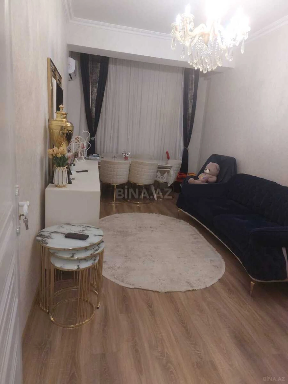 Satılır 2 otaqlı mənzil 74 m²