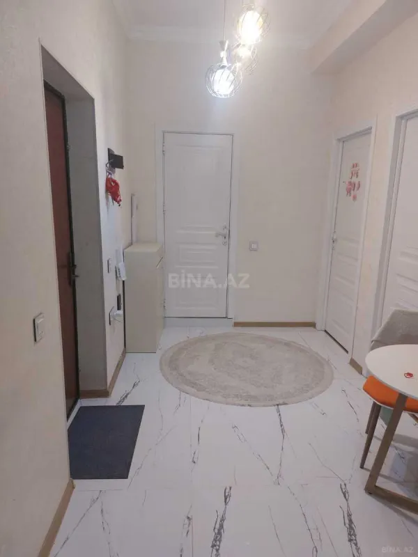Satılır 2 otaqlı mənzil 74 m²