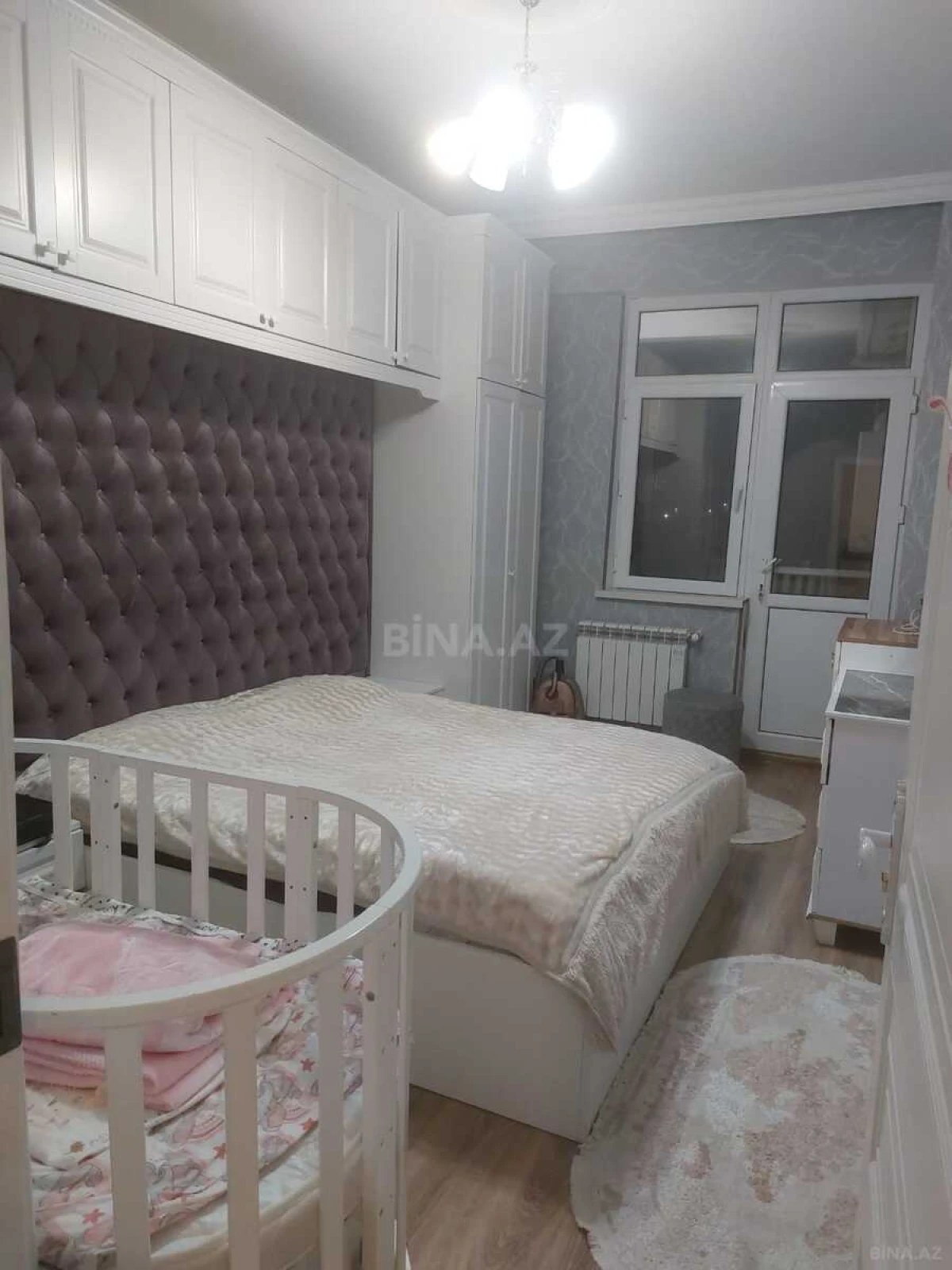 Satılır 2 otaqlı mənzil 74 m²