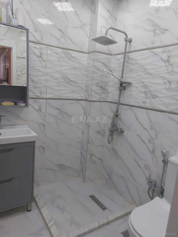 Satılır 2 otaqlı mənzil 74 m²