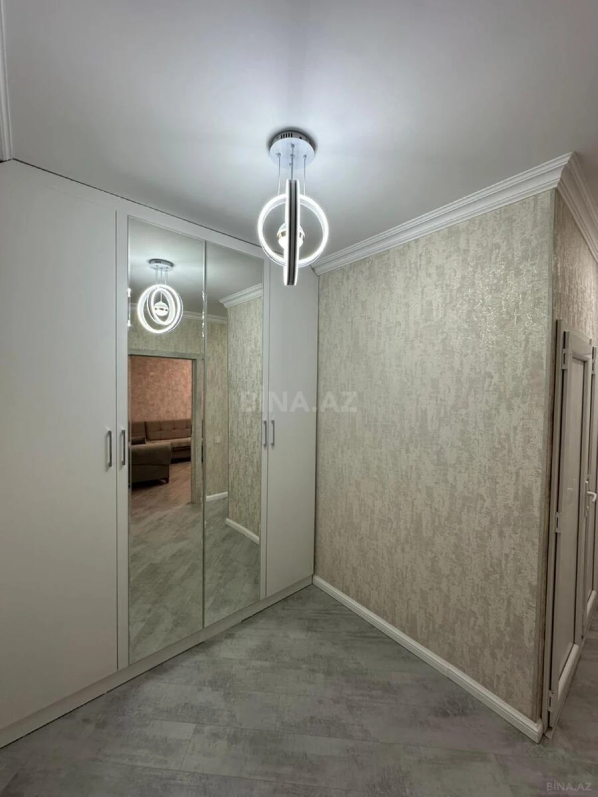 Satılır 3 otaqlı mənzil 64 m²