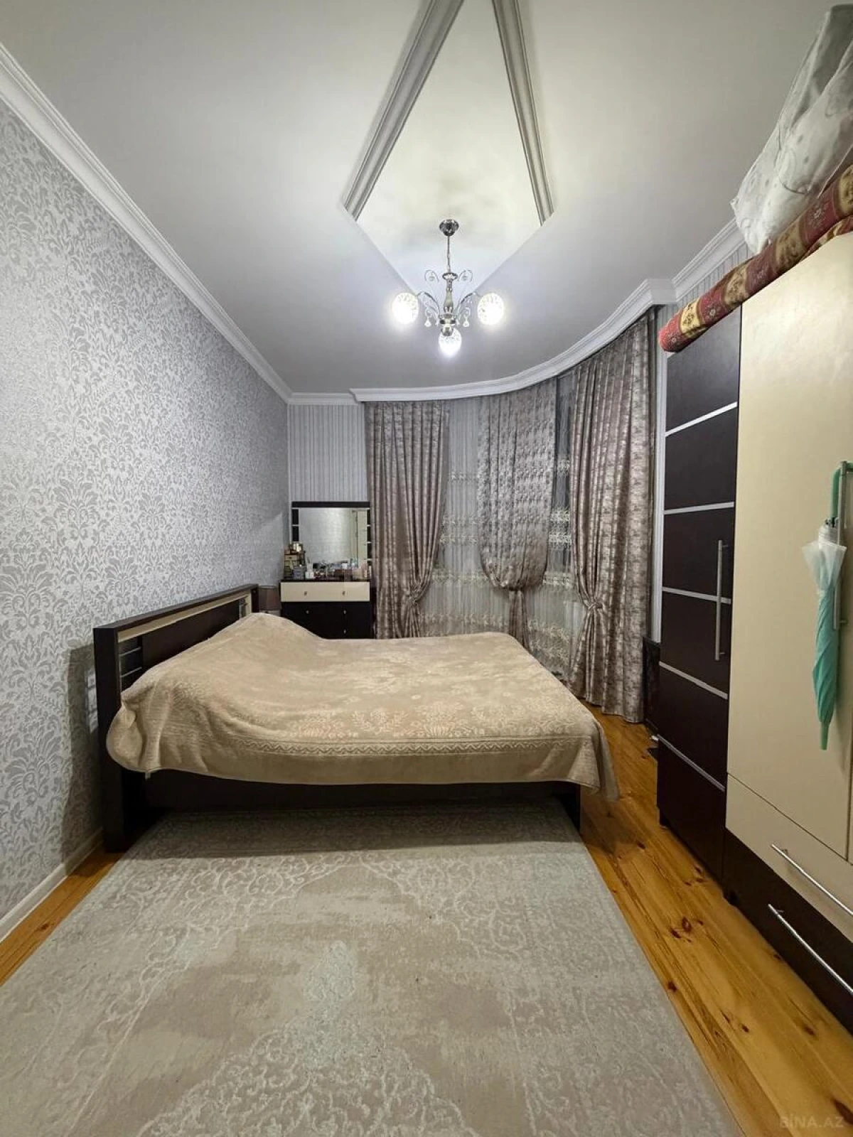 Satılır 3 otaqlı mənzil 92 m²