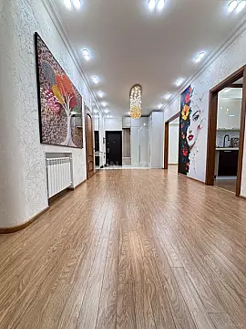 Satılır 3 otaqlı mənzil 140 m²