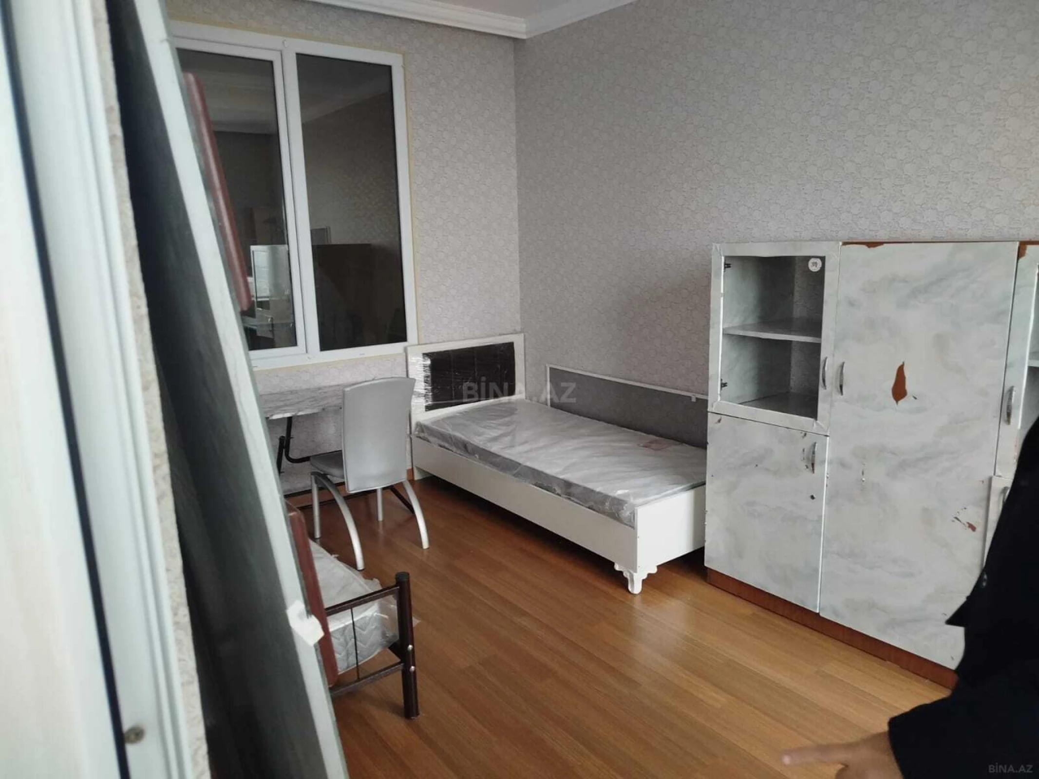 Kirayə verilir 4 otaqlı mənzil 120 m²