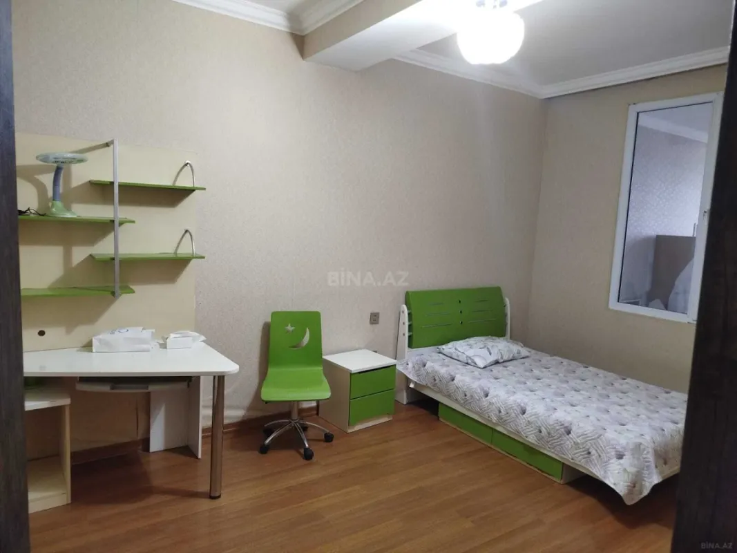 Kirayə verilir 4 otaqlı mənzil 120 m²
