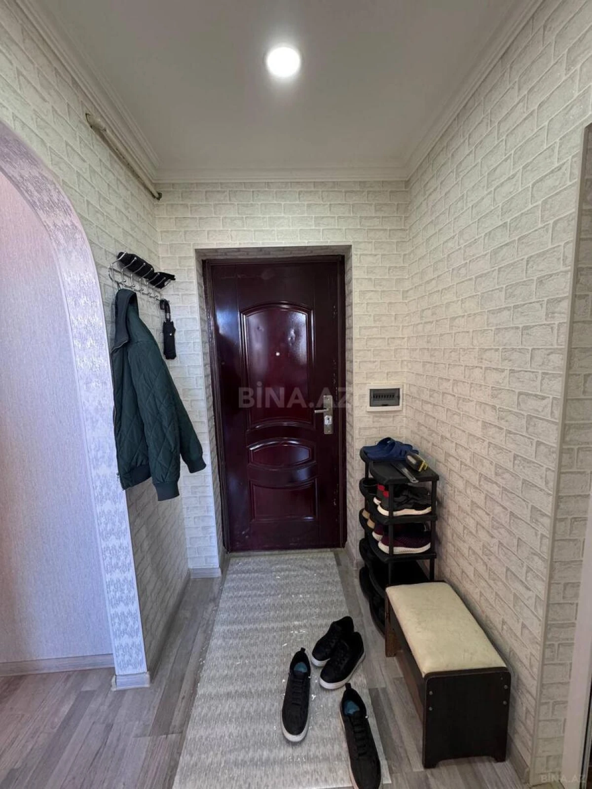 Satılır 2 otaqlı mənzil 43 m²