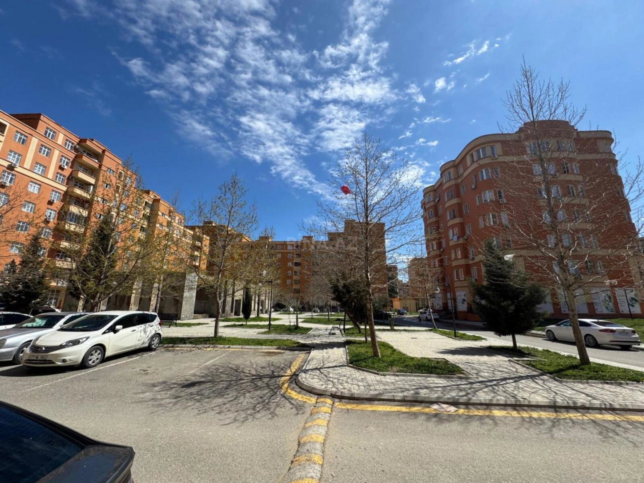 Satılır 2 otaqlı mənzil 43 m²