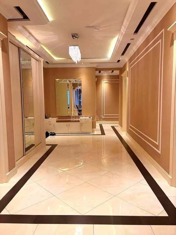 Satılır 4 otaqlı mənzil 215.5 m²