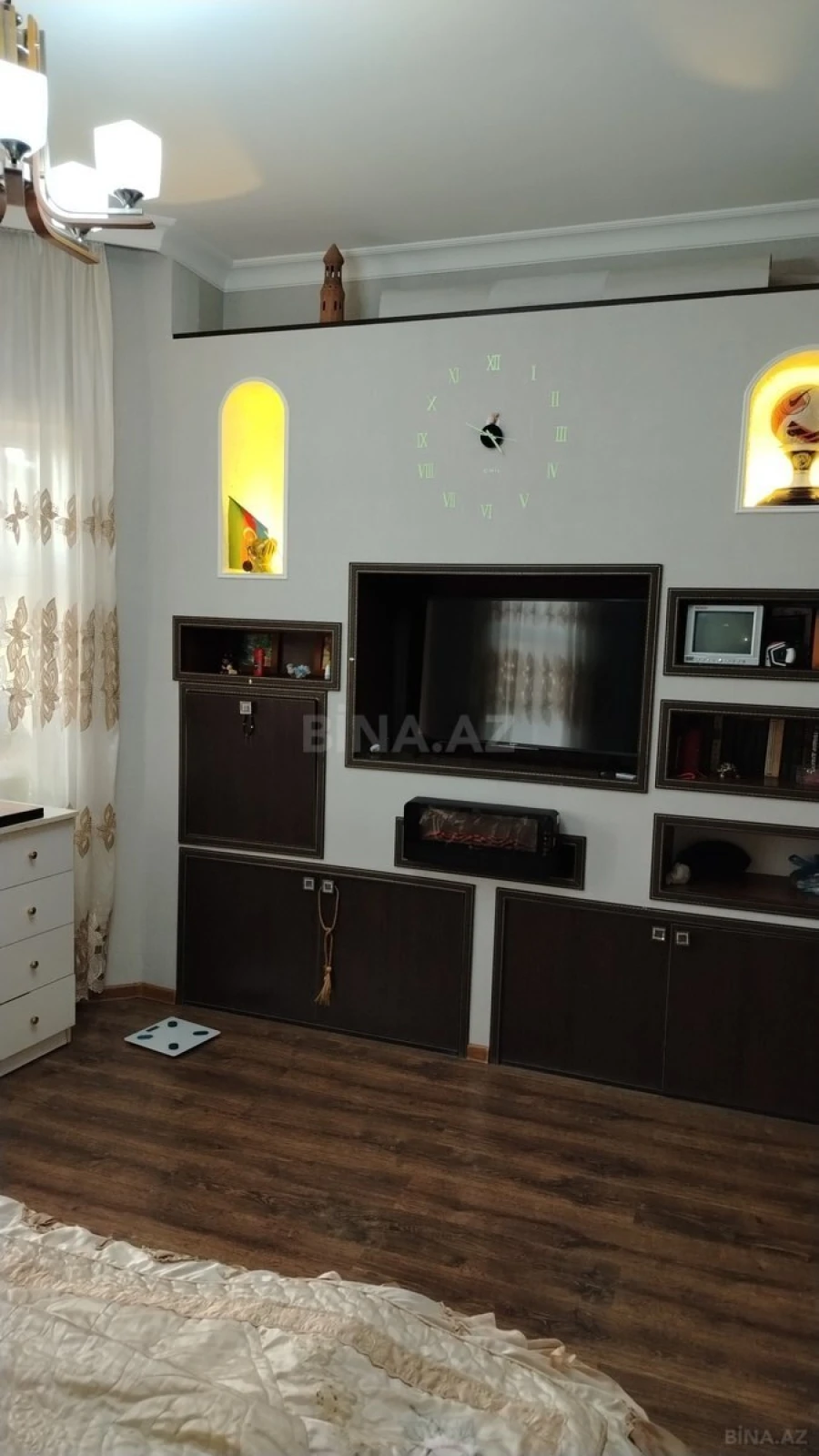 Satılır 7 otaqlı həyət evi 350 m²