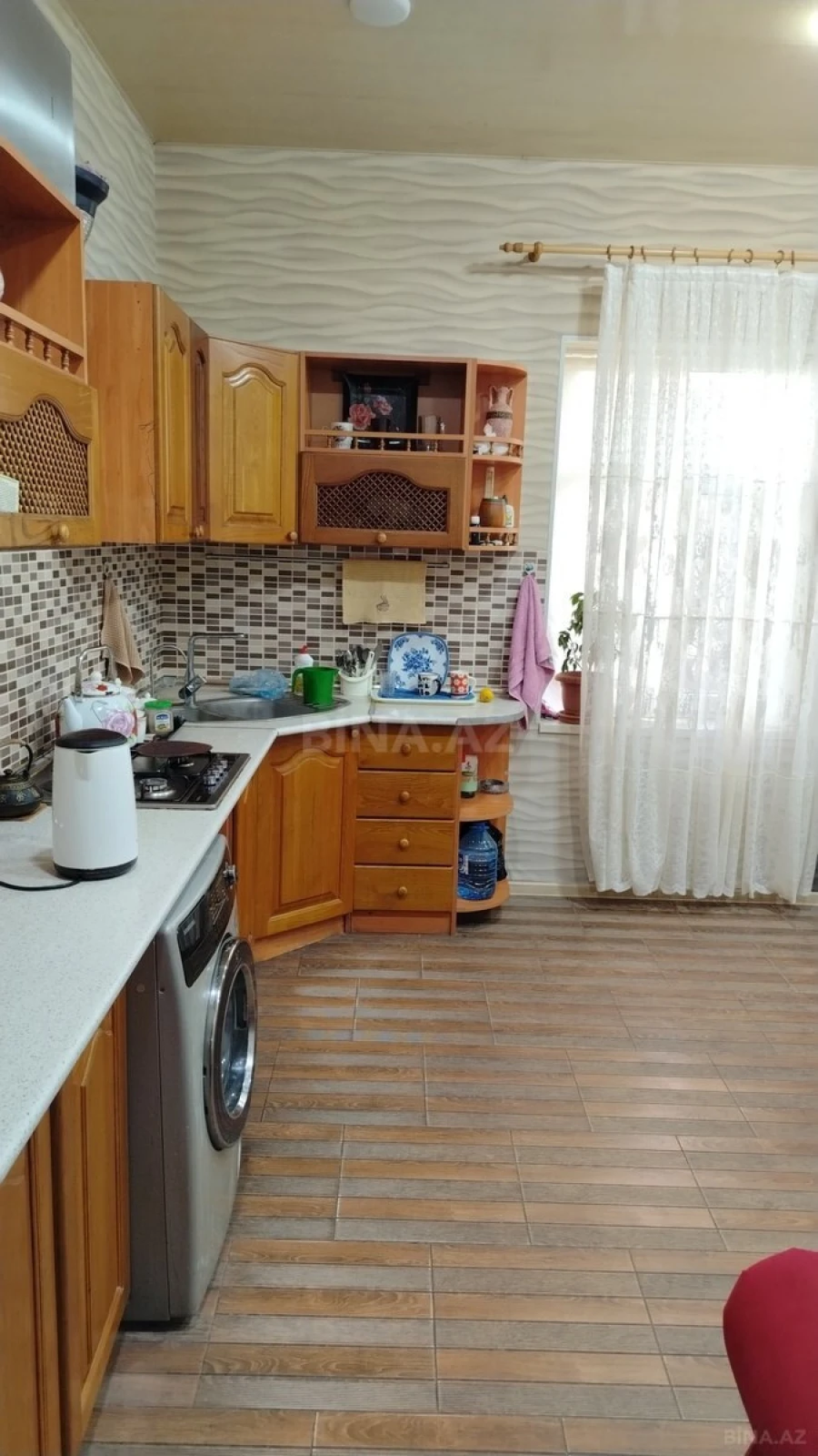 Satılır 7 otaqlı həyət evi 350 m²