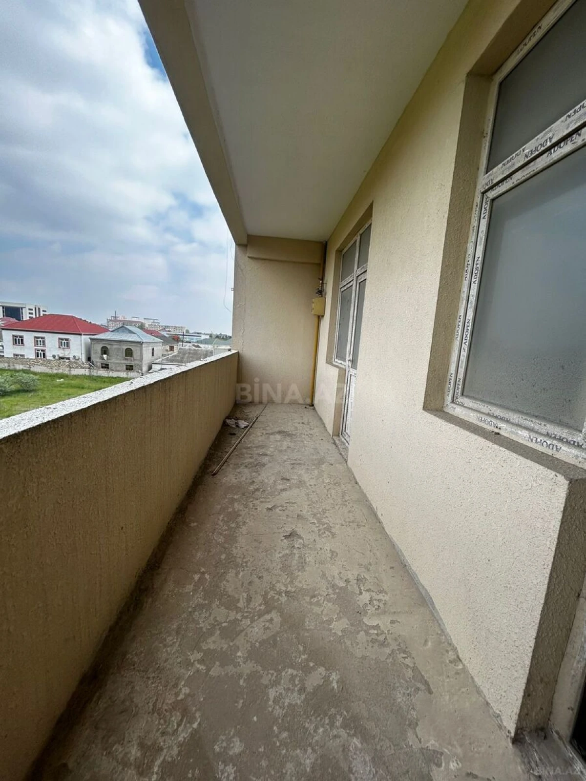 Satılır 3 otaqlı mənzil 134 m²