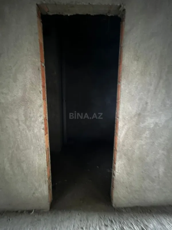 Satılır 3 otaqlı mənzil 134 m²