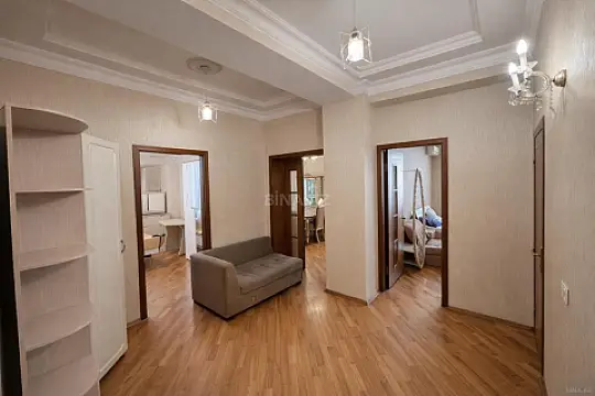 Satılır 3 otaqlı mənzil 108 m² — Bakı, İnşaatçılar 3 otaq 108.00 m²