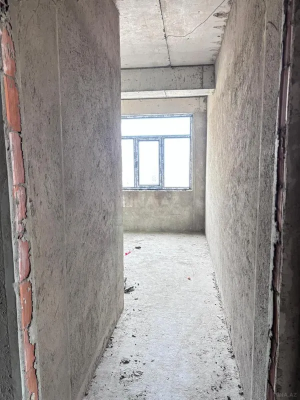 Satılır 4 otaqlı mənzil 110 m²