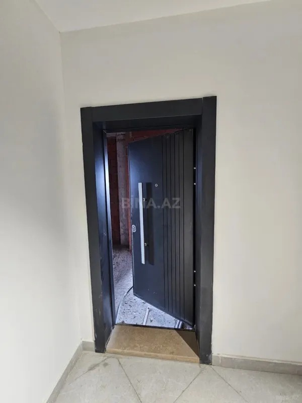 Satılır 4 otaqlı mənzil 167 m²