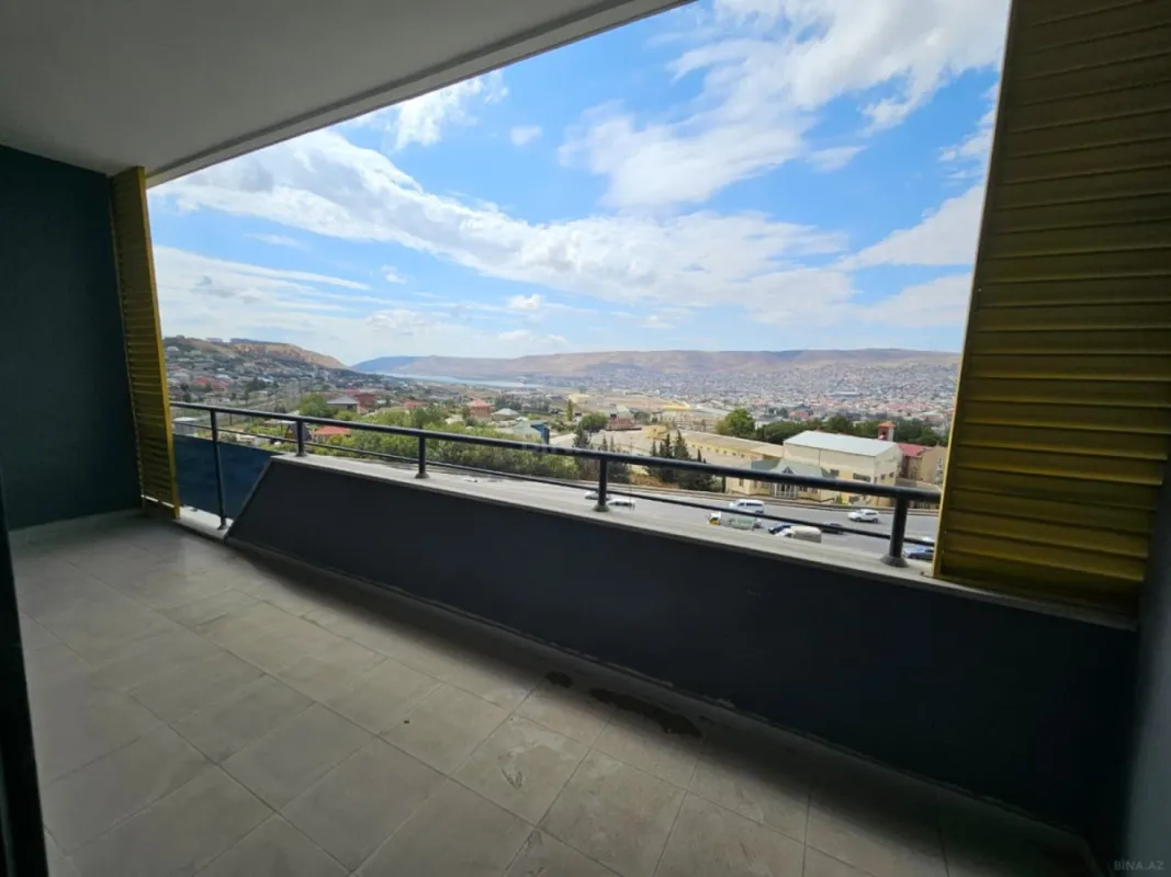 Satılır 4 otaqlı mənzil 167 m²