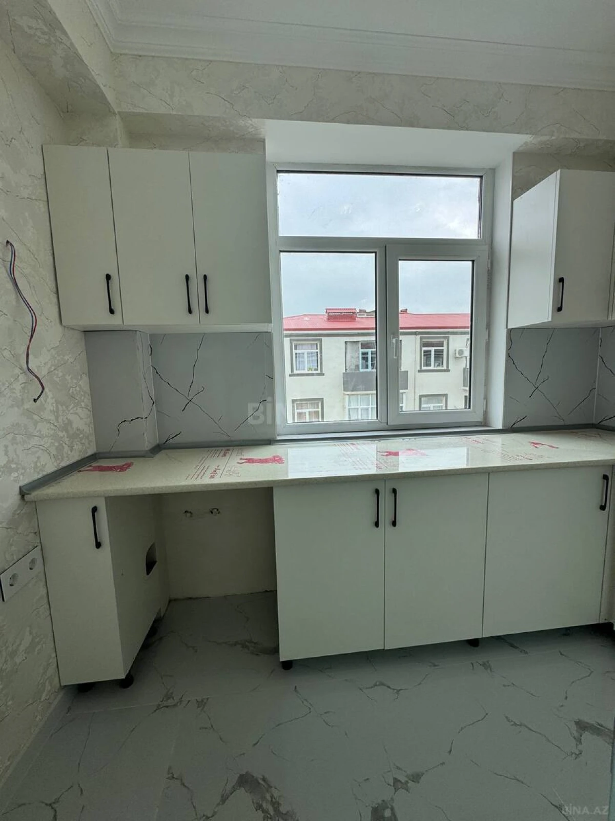 Satılır 2 otaqlı mənzil 44 m²