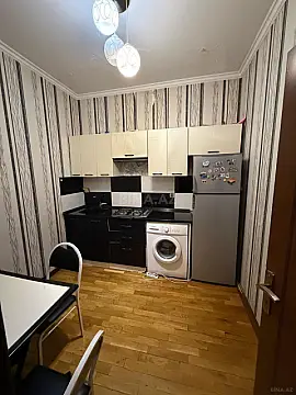 Kirayə verilir 3 otaqlı mənzil 70 m² — Bakı, 8-ci mikrorayon 3 otaq 70.00 m²