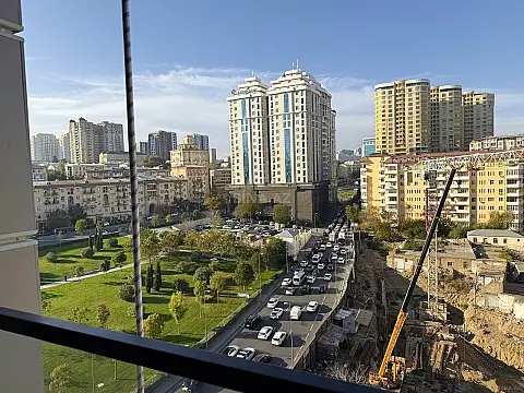 Satılır 2 otaqlı mənzil 72 m²