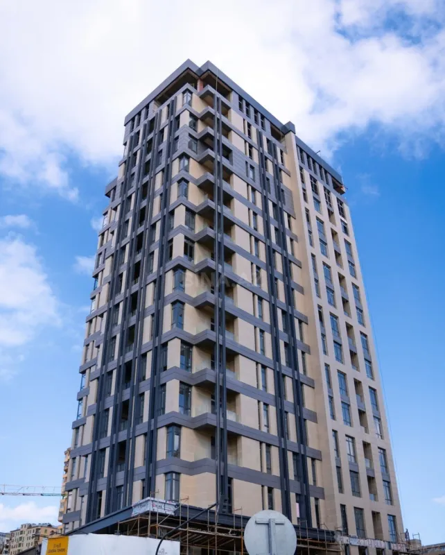 Satılır 2 otaqlı mənzil 72 m²