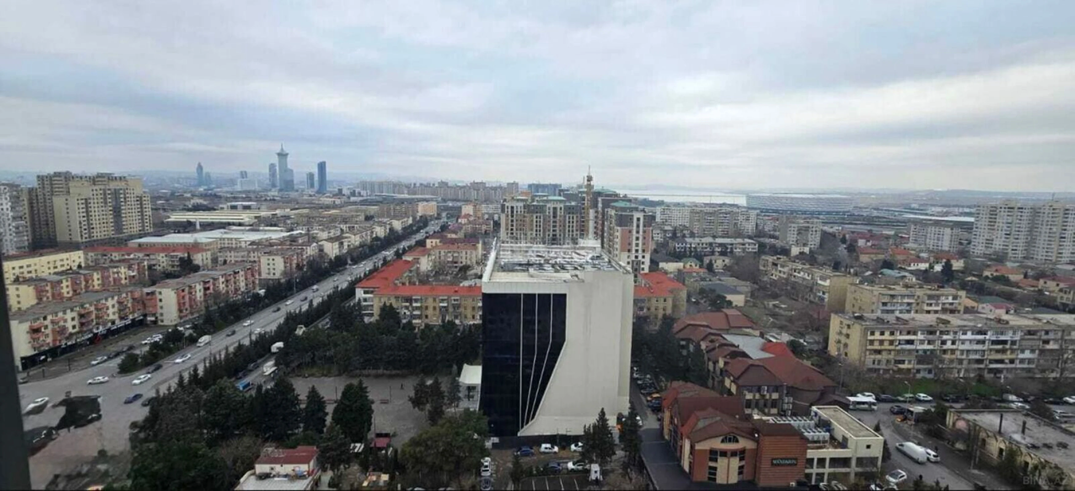 Satılır 2 otaqlı mənzil 66 m²