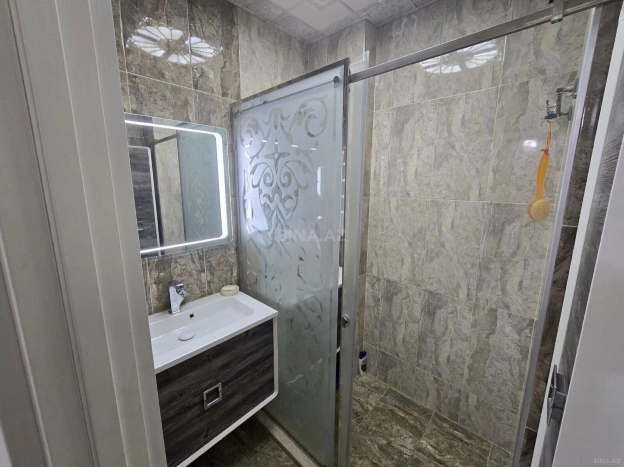 Satılır 2 otaqlı mənzil 66 m²