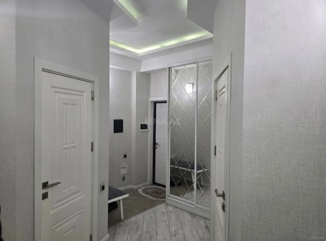 Satılır 2 otaqlı mənzil 66 m²
